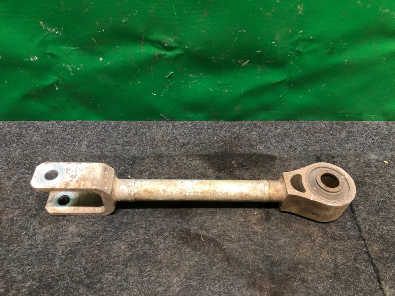 Рычаг задней подвески продольный задний правый G25/G35/G37/Q40 06-14 2008 Седан 3.5 VQ35HR