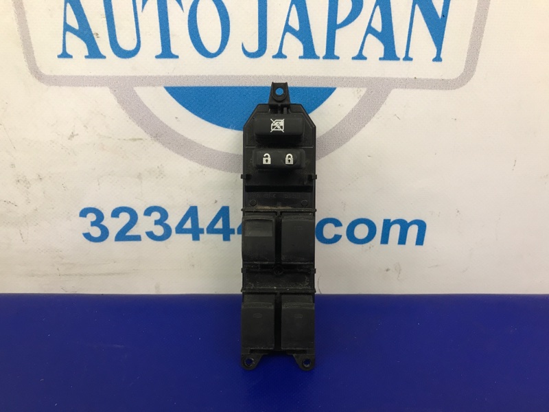 Блок управления стеклоподъемниками передний левый TOYOTA VENZA 09-16 84040-06020 Б/У