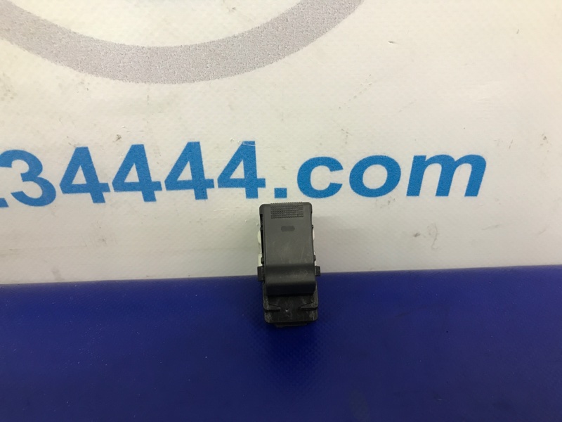 Кнопка стеклоподъемника задняя правая SUBARU TRIBECA B9 05-07 83071XA01A Б/У