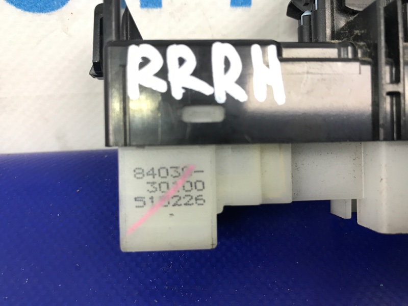 Кнопка стеклоподъемника задняя правая LEXUS GS350 GS300 05-11