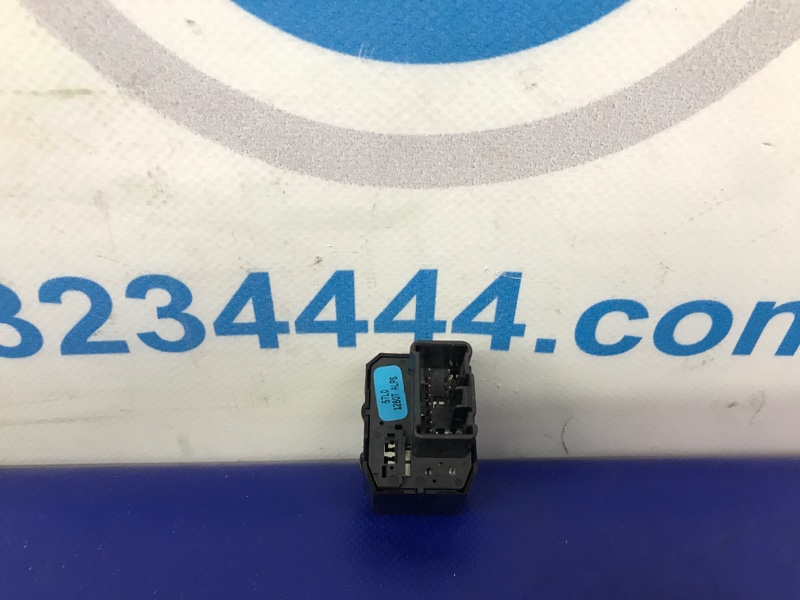 Блок управления зеркалами передний левый KIZASHI 09-14 Блок управления зеркалами передний левый KIZASHI 09-14