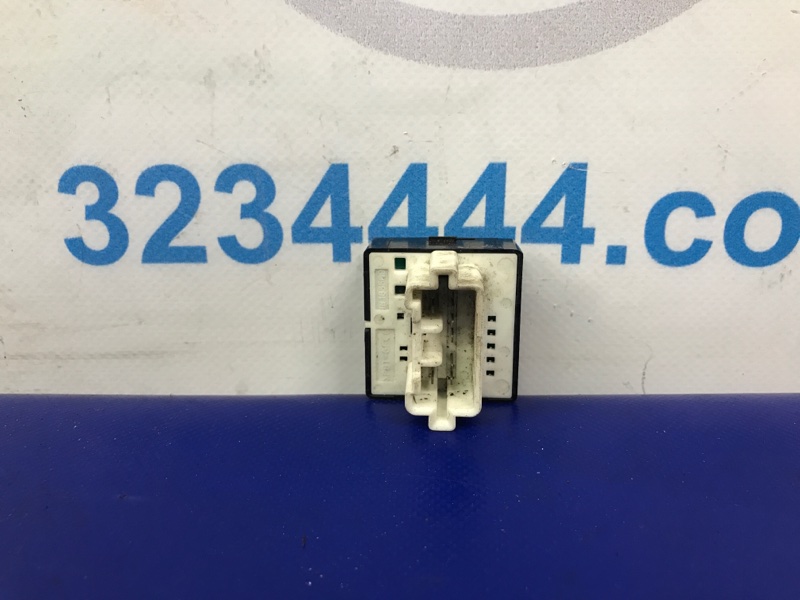 Блок управления зеркалами передний левый OUTLANDER XL 05-13