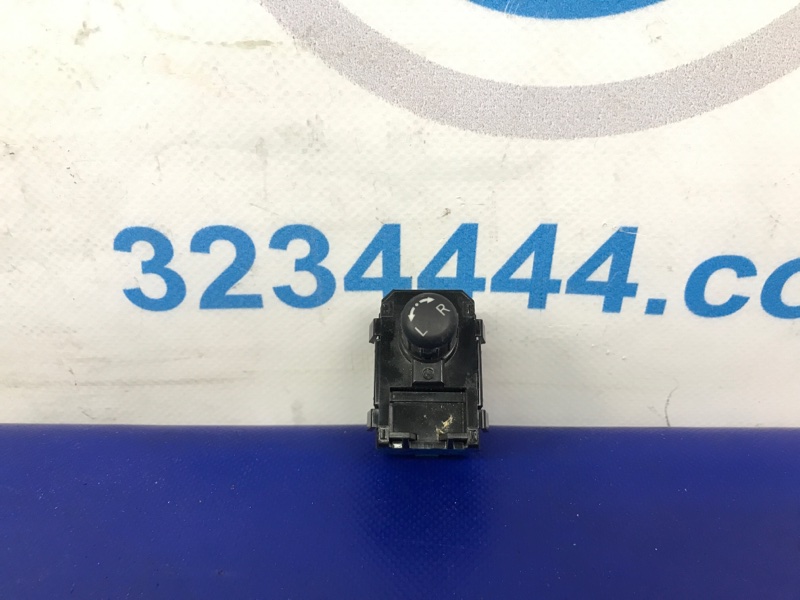 Блок управления зеркалами передний левый INFINITI G25/G35/G37/Q40 06-14 25570-1BA1A Б/У
