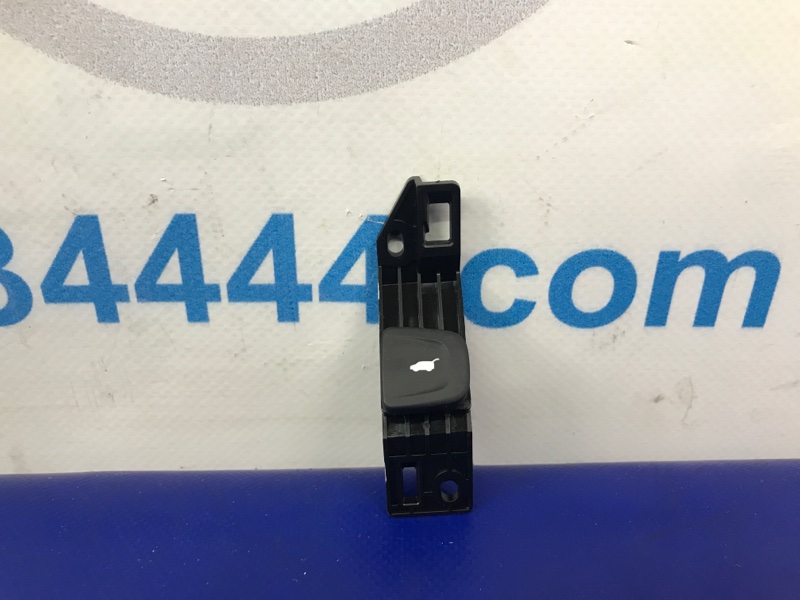 Кнопка открывания багажника внутренняя ACURA RDX 19- 2019 Внедорожник 2.0 35800-TJB-A01 Б/У