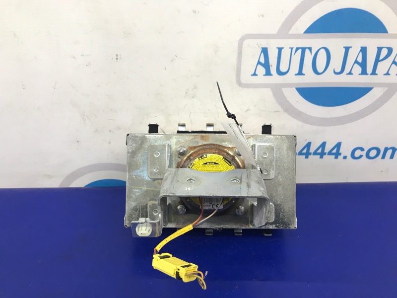 Подушка безопасности пассажира передняя правая LEGACY BN 14-18 2016 Седан 2.5 FB25B