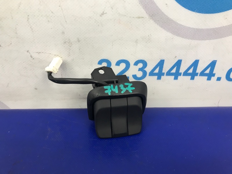 Кнопки на руль SUBARU LEGACY BN 14-18 2016 Седан 2.5 FB25B 83158AL00A Б/У