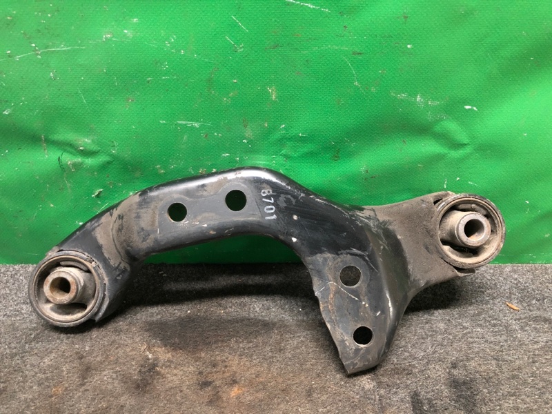 Запчасть кронштейн редуктора передний правый NISSAN PATHFINDER R50 96-04 1998 Внедорожник 3.3 54730-0W002 Б/У Кронштейн редуктора передний правый NISSAN PATHFINDER R50 96-04 1998 Внедорожник 3.3 54730-0W002 Б/У