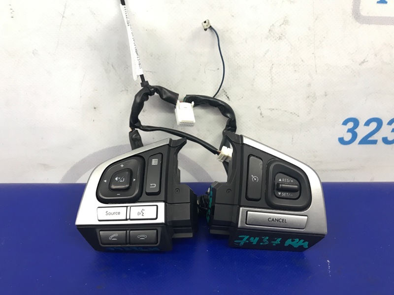 Кнопки на руль передние SUBARU LEGACY BN 14-18 2016 Седан 2.5 FB25B 83154AL09A Б/У