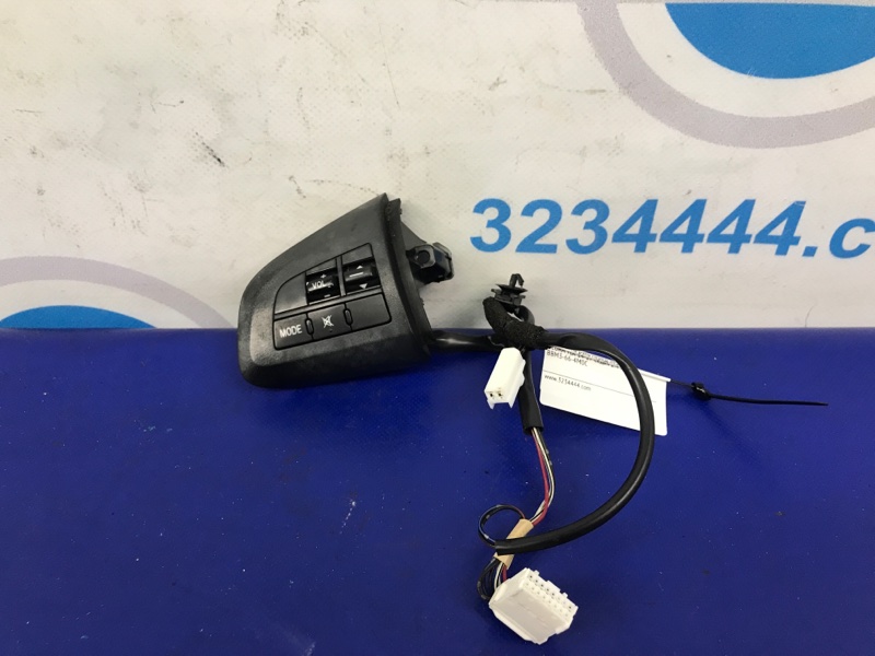 Запчасть кнопки на руль передние левые MAZDA 3 BL 09-13 Седан BBM3-66-4M0C Б/У Кнопки на руль передние левые MAZDA 3 BL 09-13 Седан BBM3-66-4M0C Б/У