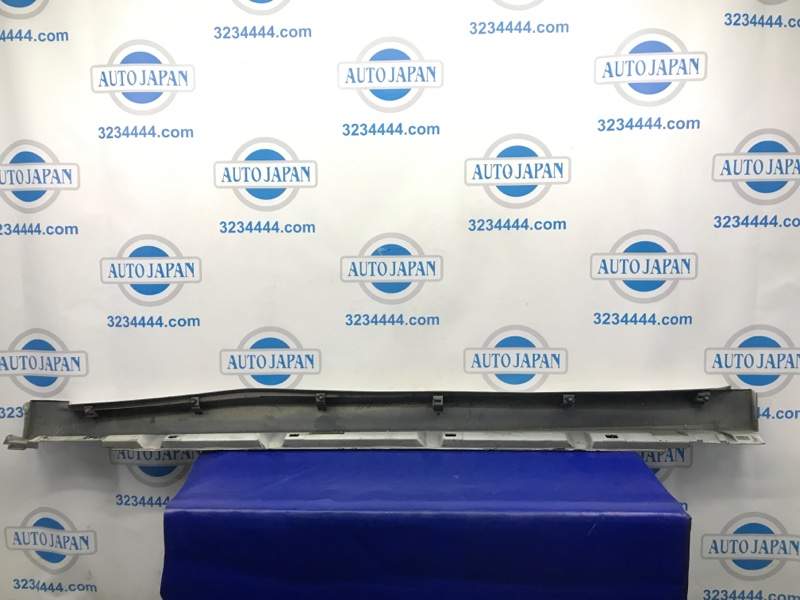 Накладка порога наружная правая LEGACY BN 14-18 2016 Седан 2.5 FB25B