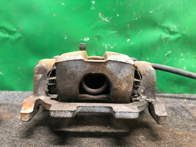 Суппорт тормозной задний правый Q50 15-20 Седан