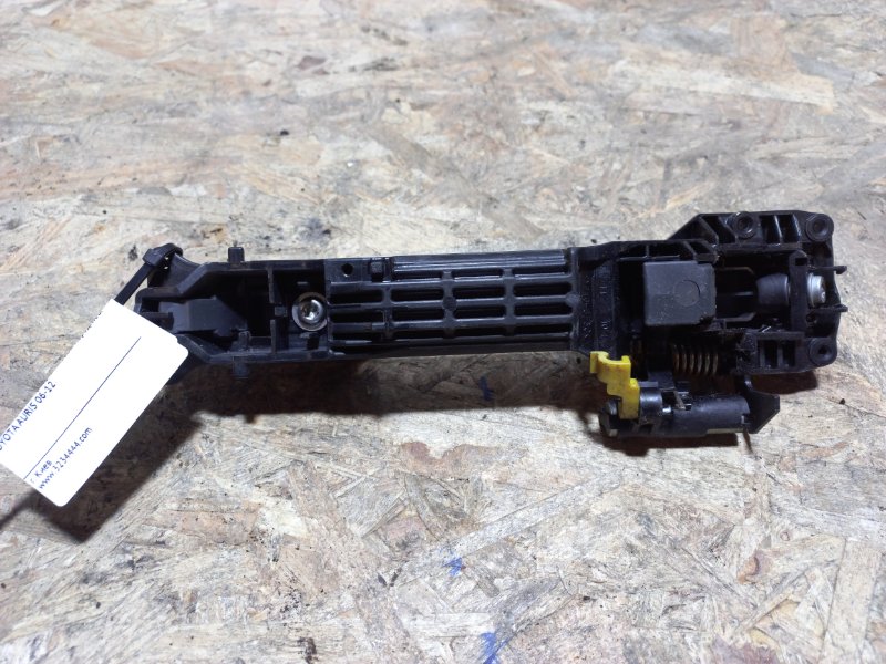 Ручка двери наружная передняя левая AURIS 06-12