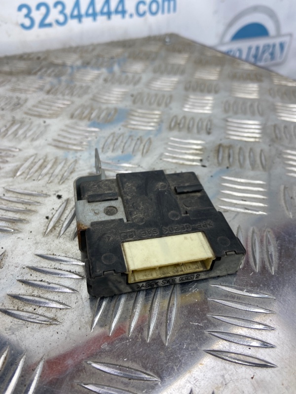 Блок иммобилайзера PRIUS - 20 03-11 1NZ