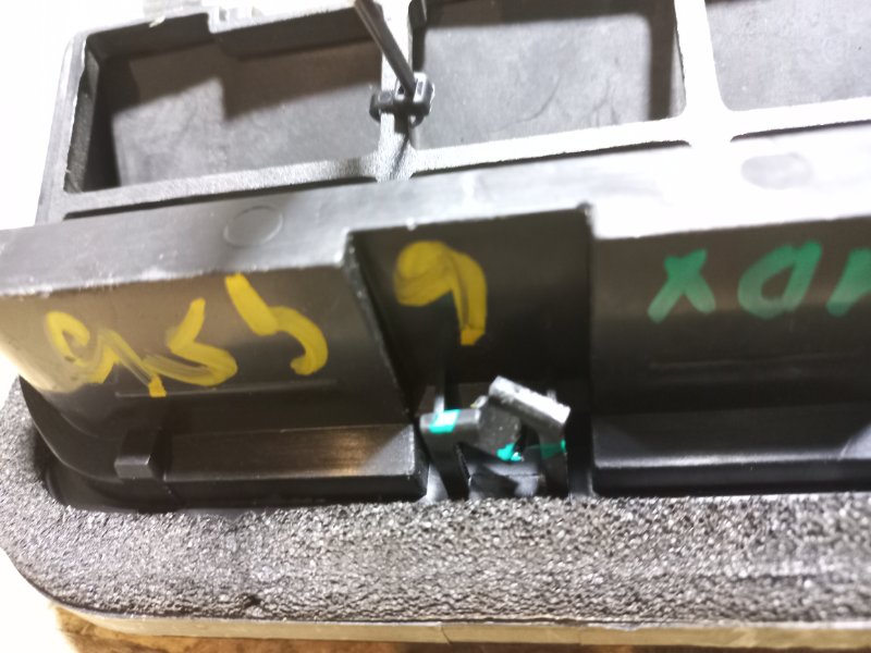 Клапан вентиляции салона правый MDX (YD2) 06-13 2008 YD2 3.7 J37A1 Клапан вентиляции салона правый MDX (YD2) 06-13 2008 YD2 3.7 J37A1