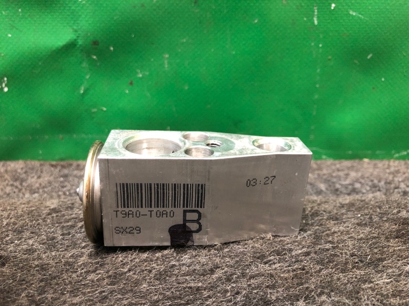 Запчасть клапан кондиционера ACURA RDX 12-19 Внедорожник 80221-TX4-A41 Б/У Клапан кондиционера ACURA RDX 12-19 Внедорожник 80221-TX4-A41 Б/У