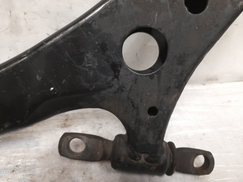 Рычаг передней подвески нижний передний левый TOYOTA CAMRY 40 06-11 AHV40 2.4 2AZFXE