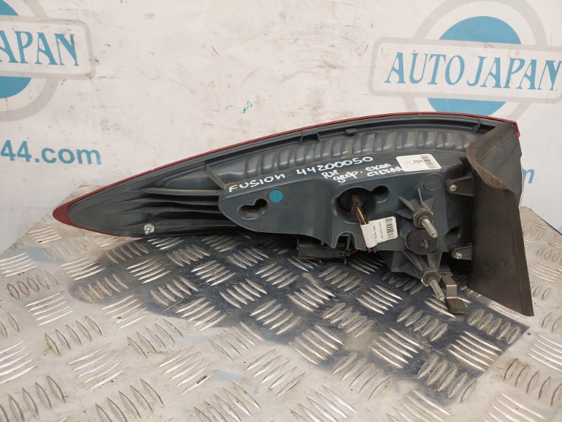 Фонарь наружный задний правый FUSION 14-