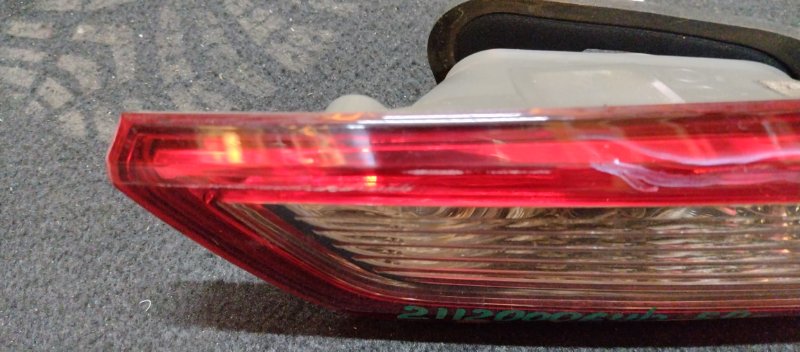 Фонарь внутренний задний левый TOYOTA CAMRY 50 12-15 Фонарь внутренний задний левый TOYOTA CAMRY 50 12-15