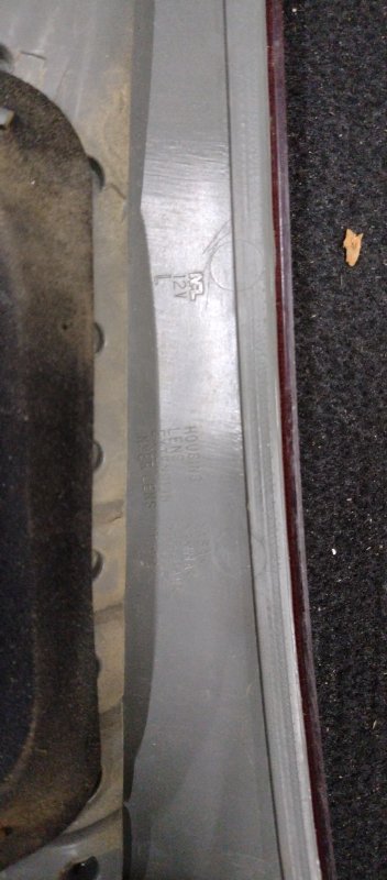 Фонарь внутренний задний левый TOYOTA SIENNA 11-16 GSL30 3.5 2GR-FE