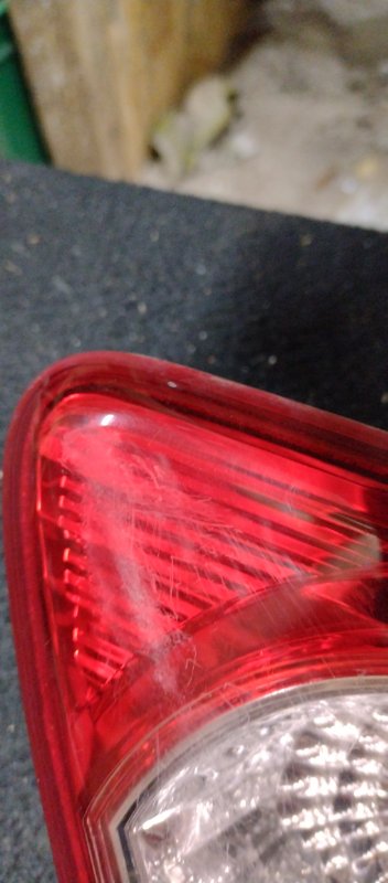 Фонарь внутренний задний левый COROLLA 150 06-13