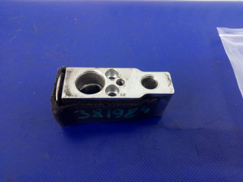 Клапан кондиционера ES350 06-12