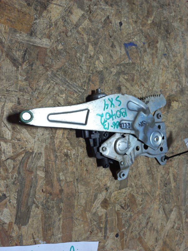 Стеклоподъемник задний левый SUZUKI SX4 06-13 83502-79J12 Б/У