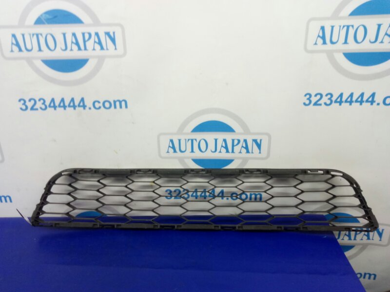 Решетка переднего бампера передняя NISSAN SENTRA B17 12-21