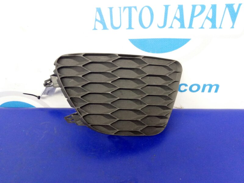 Запчасть заглушка птф передняя правая NISSAN SENTRA B17 12-21 62256-3RM0A Б/У Заглушка ПТФ передняя правая NISSAN SENTRA B17 12-21 62256-3RM0A Б/У