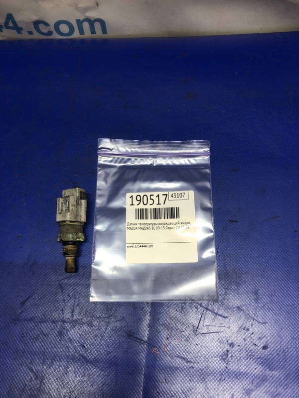 Датчик температуры охлаждающей жидкости MAZDA 3 BL 09-13 2010 Седан 2.0 LF-DE L35G-18-840 Б/У