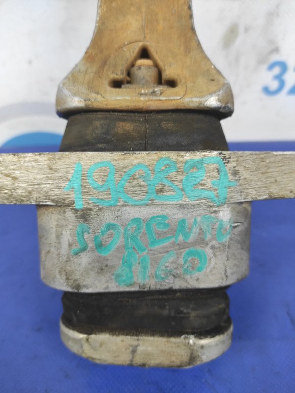 Подушка АКПП нижняя задняя KIA SORENTO UM 14- Внедорожник 2.4