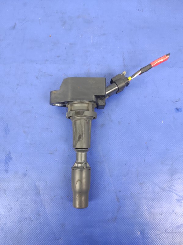 Запчасть катушка зажигания KIA SORENTO UM 14- 2016 Внедорожник 2.4 27300-2GGA0 Б/У Катушка зажигания KIA SORENTO UM 14- 2016 Внедорожник 2.4 27300-2GGA0 Б/У