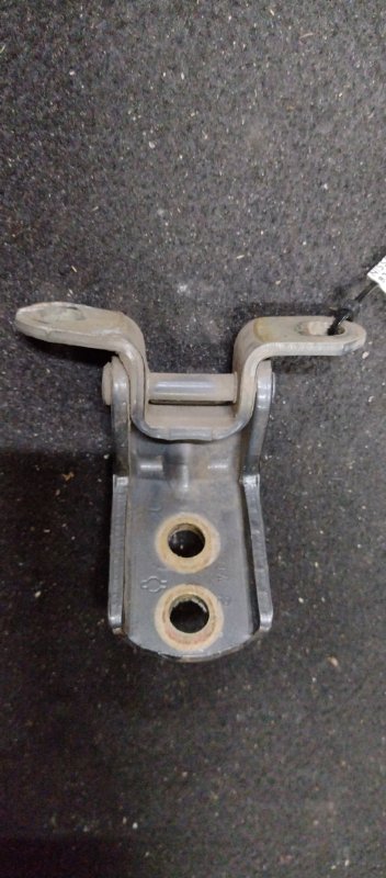 Петля двери нижняя задняя правая ALMERA 03-09 2004 N16 1.5 Петля двери нижняя задняя правая ALMERA 03-09 2004 N16 1.5