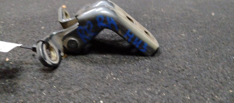 Петля двери нижняя задняя правая NISSAN ALMERA 03-09 N16 1.5 Петля двери нижняя задняя правая NISSAN ALMERA 03-09 N16 1.5