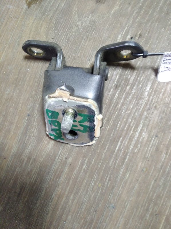 Петля двери верхняя задняя левая ALMERA 03-09 2004 N16 1.5