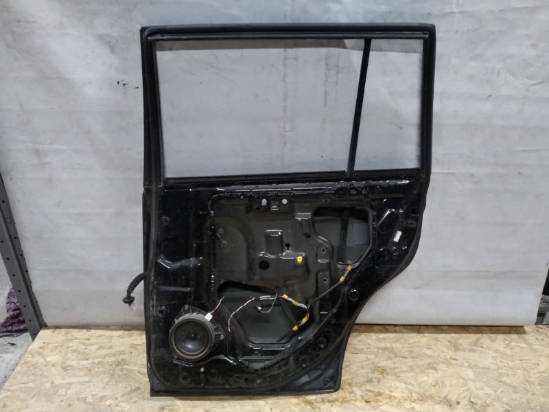 Дверь задняя правая HIGHLANDER 01-07 2003 MCU25 3.0 1MZFE Дверь задняя правая HIGHLANDER 01-07 2003 MCU25 3.0 1MZFE