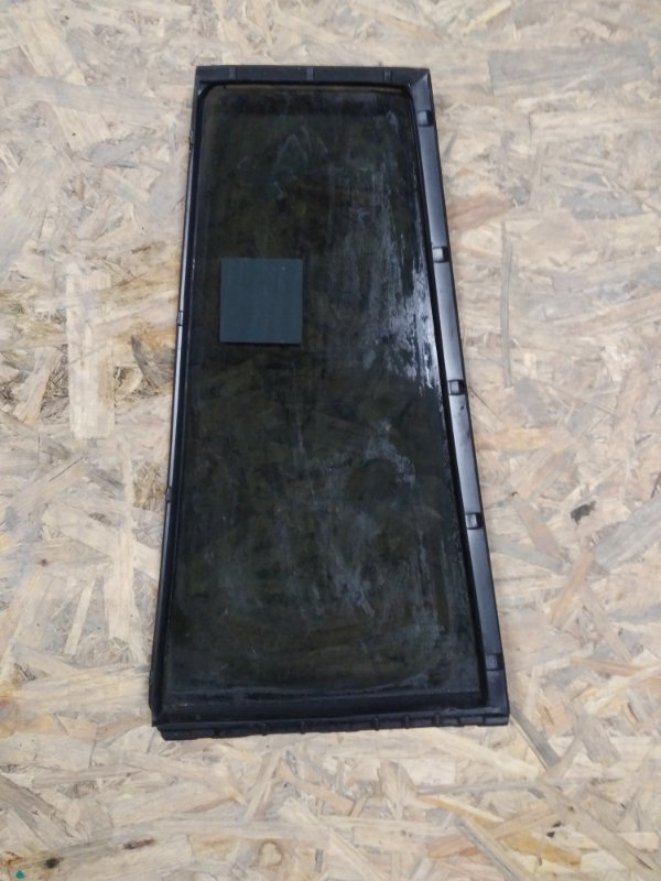 Запчасть стекло двери глухое заднее правое TOYOTA HIGHLANDER 01-07 2003 MCU25 3.0 1MZFE 68123-48070 Б/У Стекло двери глухое заднее правое TOYOTA HIGHLANDER 01-07 2003 MCU25 3.0 1MZFE 68123-48070 Б/У