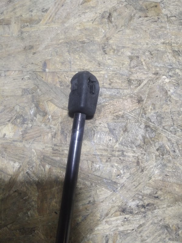 Амортизатор крышки багажника задний правый LANCER X 10 07-15 2010 Хетчбек 2.4 4B12