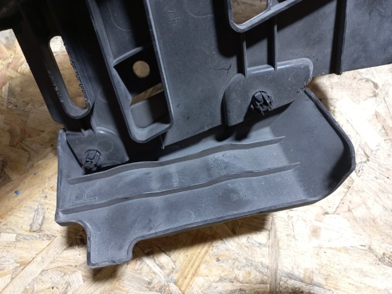 Накладка на рамку радиатора ILX 12-16 2014 UDE 2.0 R20A3