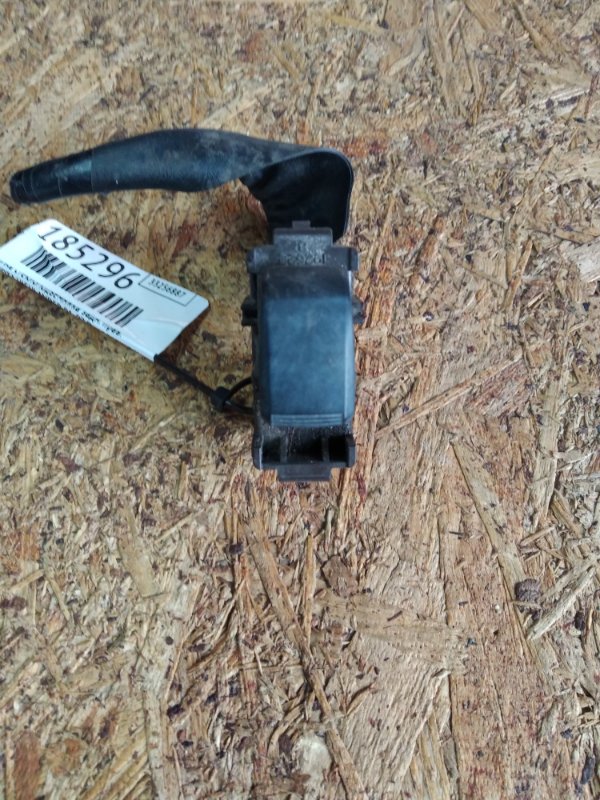 Кнопка стеклоподъемника задняя правая TOYOTA HIGHLANDER 01-07 2003 MCU25 3.0 1MZFE 84030-48040 Б/У