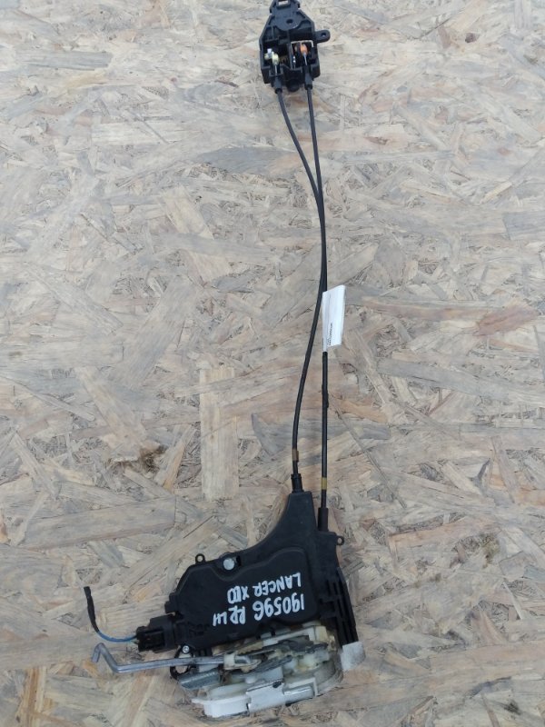 Запчасть замок двери задний левый MITSUBISHI LANCER X 10 07-15 2010 Хетчбек 2.4 4B12 5745A303 Б/У Замок двери задний левый MITSUBISHI LANCER X 10 07-15 2010 Хетчбек 2.4 4B12 5745A303 Б/У