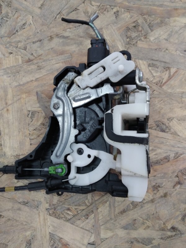 Замок двери задний левый LANCER X 10 07-15 2010 Хетчбек 2.4 4B12 Замок двери задний левый LANCER X 10 07-15 2010 Хетчбек 2.4 4B12