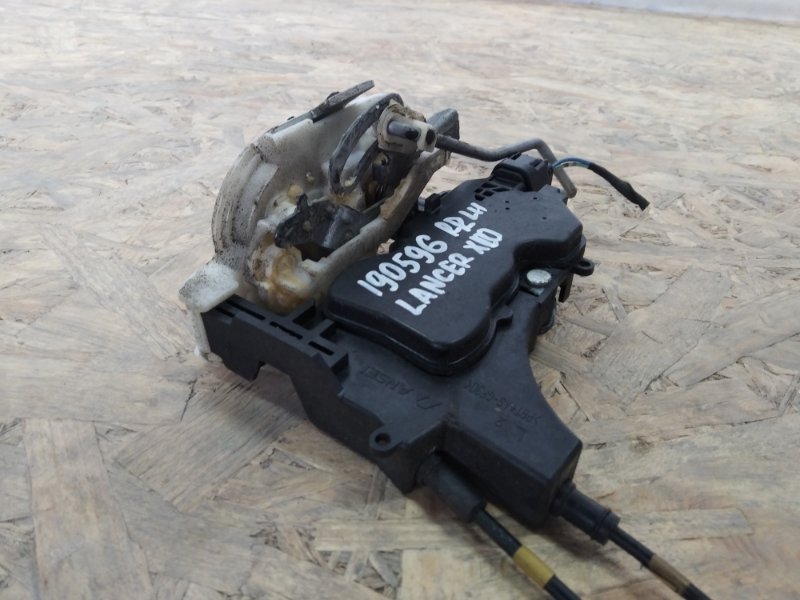 Замок двери задний левый LANCER X 10 07-15 2010 Хетчбек 2.4 4B12 Замок двери задний левый LANCER X 10 07-15 2010 Хетчбек 2.4 4B12