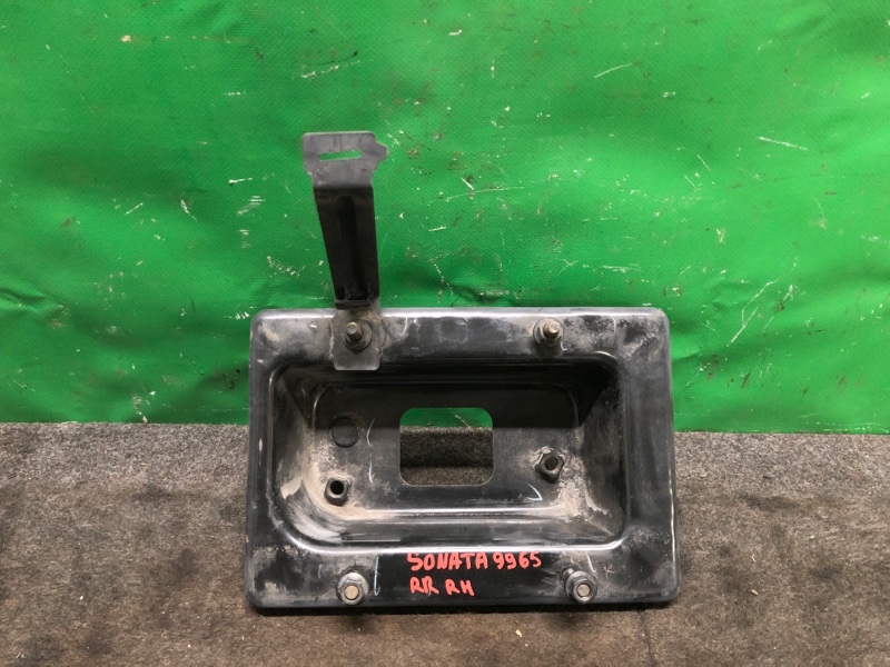 Кронштейн усилителя заднего бампера задний правый HYUNDAI SONATA YF 10-14 2011 Седан 2.4 86642-3Q000 Б/У