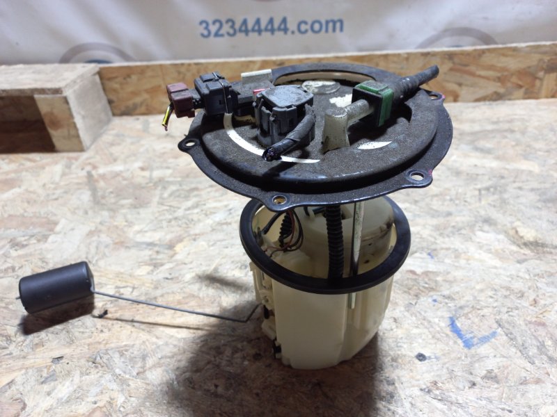 Топливный насос MITSUBISHI LANCER X 10 07-15 2010 Хетчбек 2.4 4B12 1760A251 Б/У