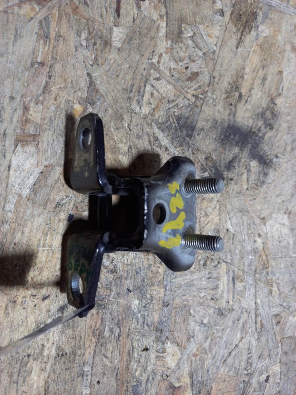 Запчасть петля двери верхняя задняя правая MITSUBISHI LANCER X 10 07-15 2010 Хетчбек 2.4 4B12 5732A008 Б/У Петля двери верхняя задняя правая MITSUBISHI LANCER X 10 07-15 2010 Хетчбек 2.4 4B12 5732A008 Б/У