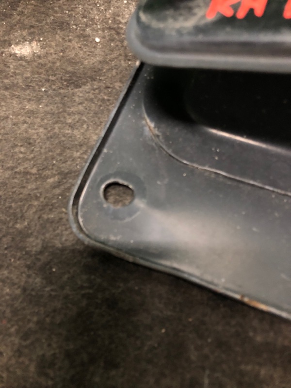 Кронштейн усилителя заднего бампера задний правый FX S50 03-08 2005 Внедорожник 3.5