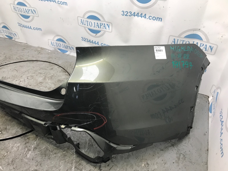 Бампер задний HIGHLANDER 13-19