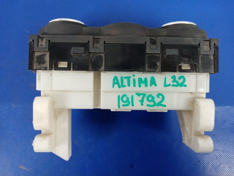 Блок управления печкой ALTIMA L32 07-12