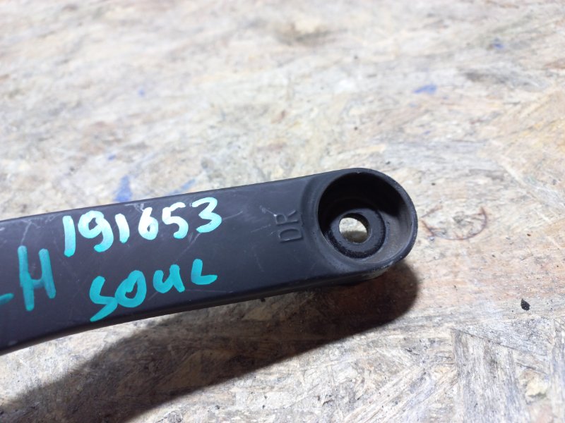 Поводок стеклоочистителя передний левый SOUL AM 08-13 2012 Хетчбек 2.0