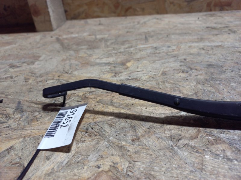 Поводок стеклоочистителя передний правый KIA SOUL AM 08-13 Хетчбек 2.0